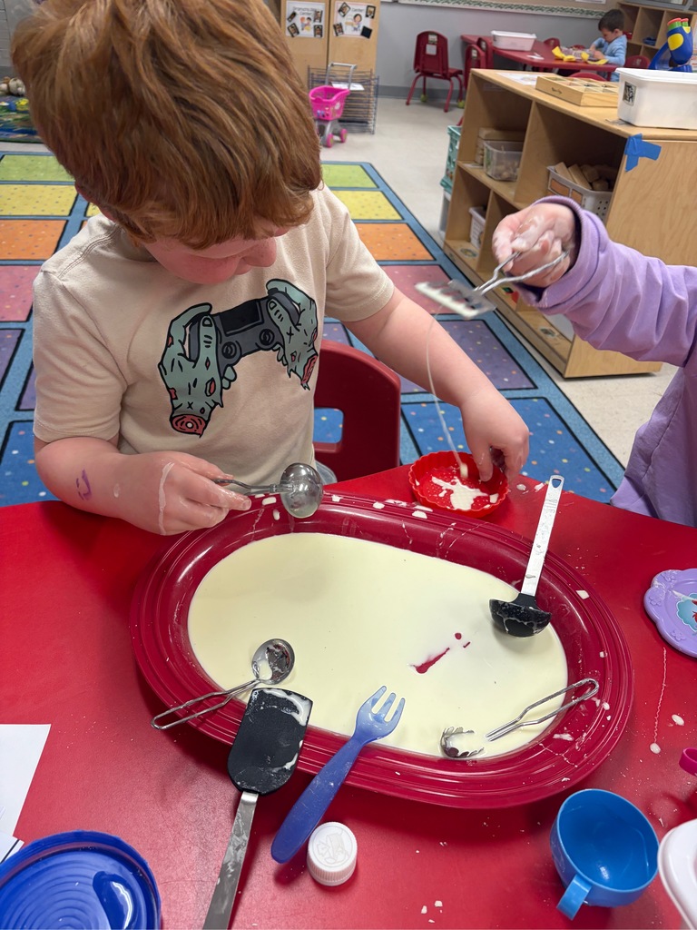 Preschool mixing ooblek