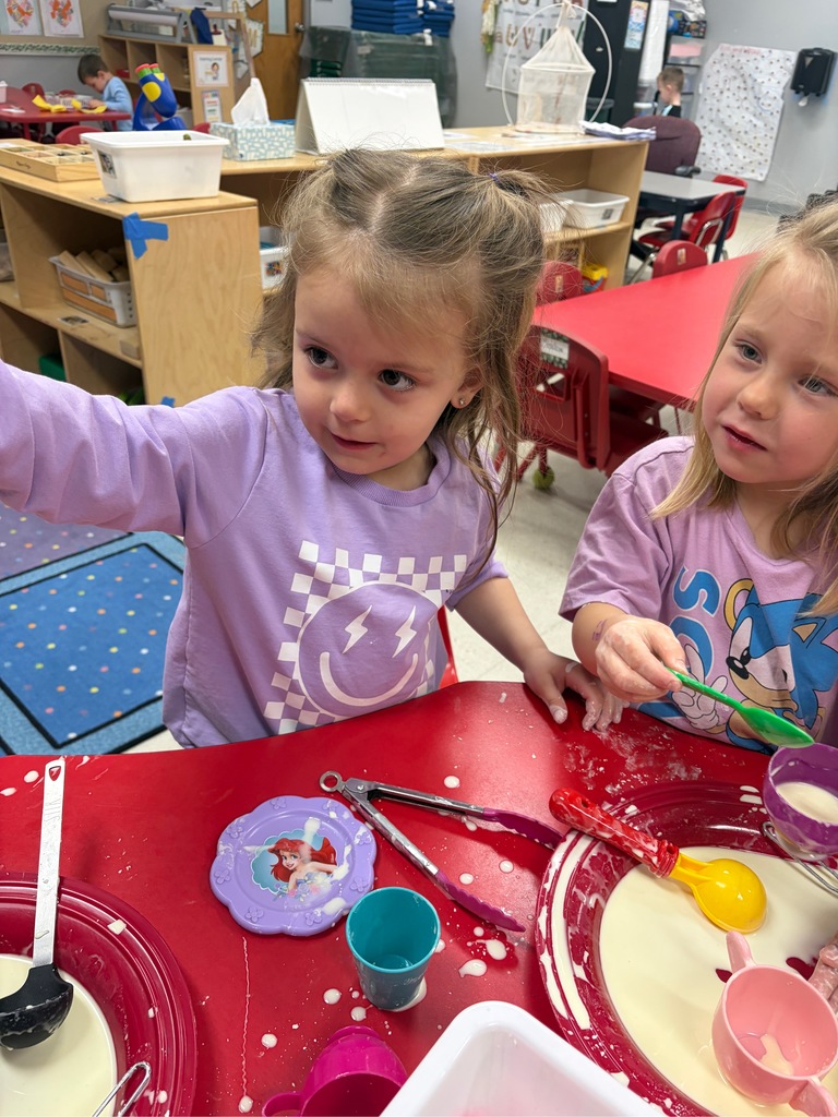 Preschool mixing ooblek