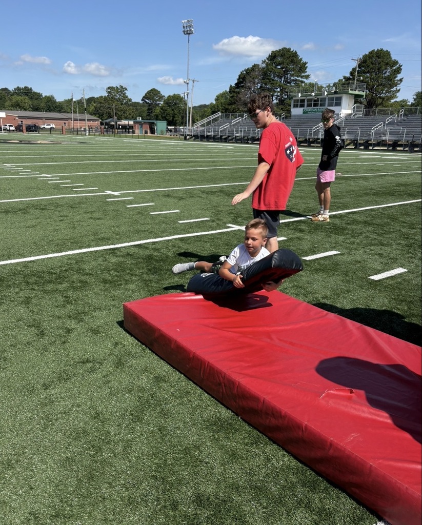 Peewee football camp