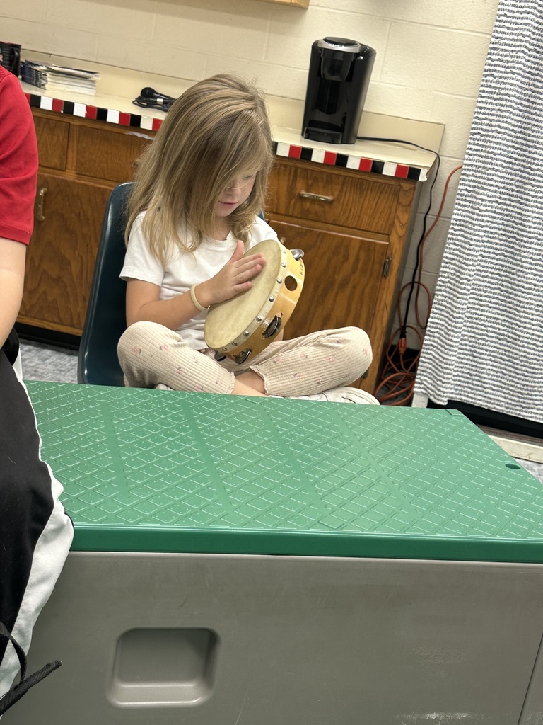 girl with banjo