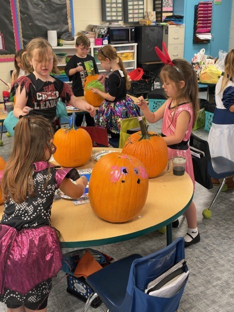pumpkin decorating