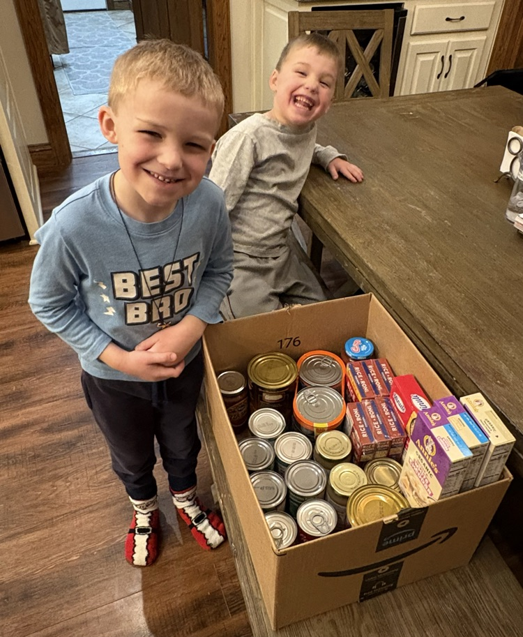 kids with canned foods