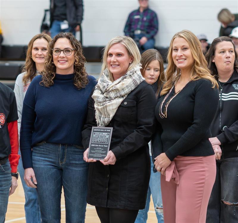 Women receiving awards 