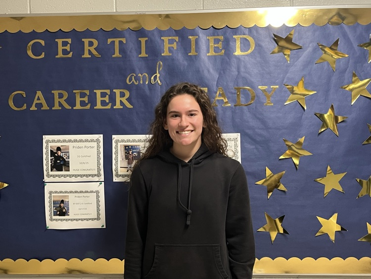 Kelsie Willis is Auto, Business & Ag-Animal Science Certified!