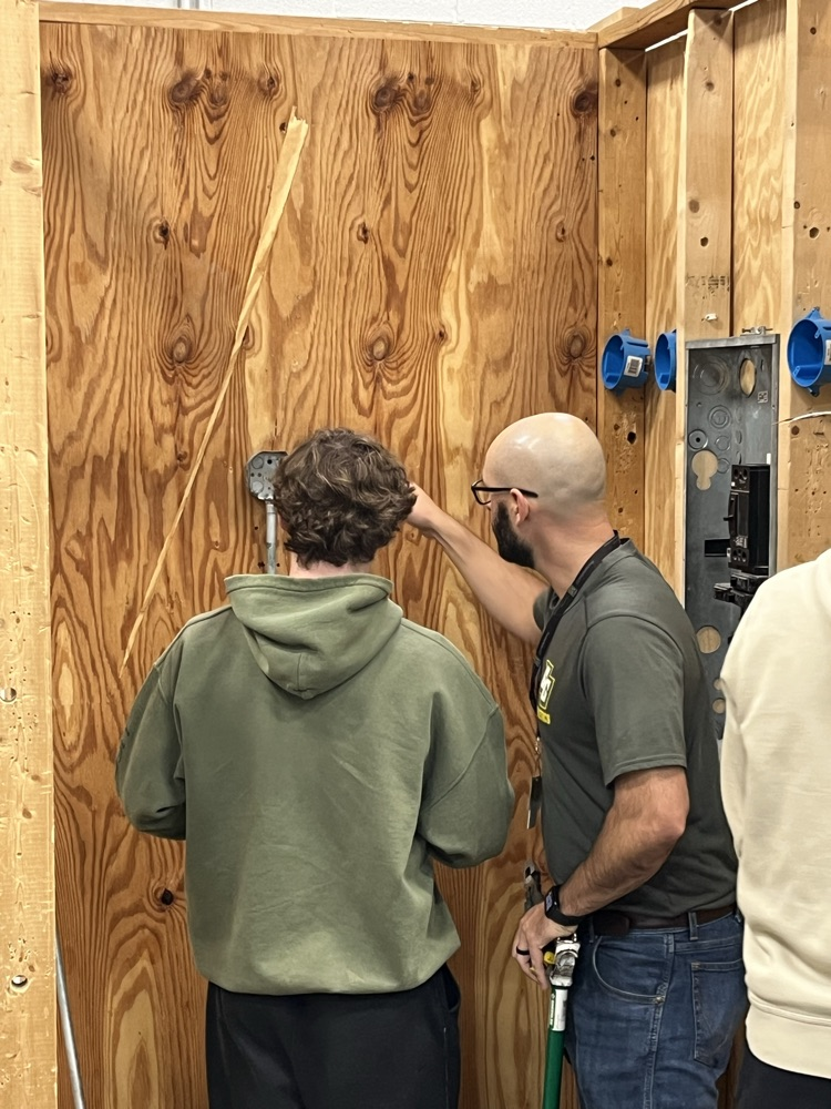 ELECTRICITY STUDENTS