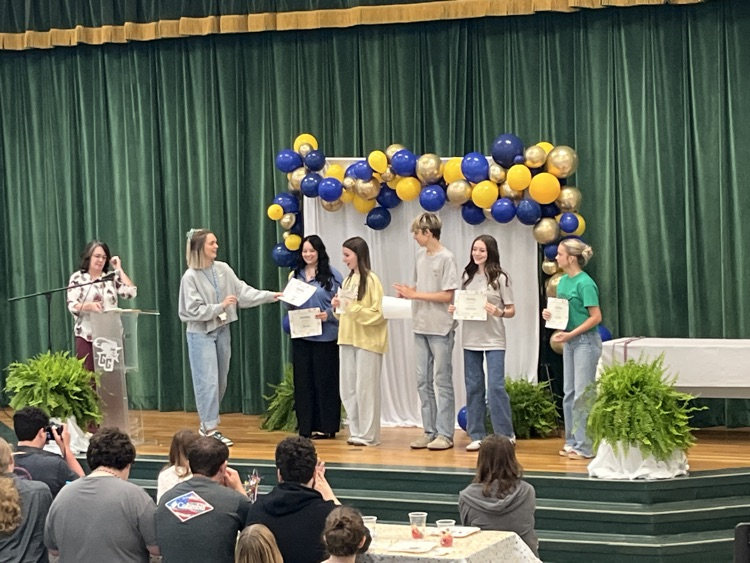 26-27 FBLA OFFICERS