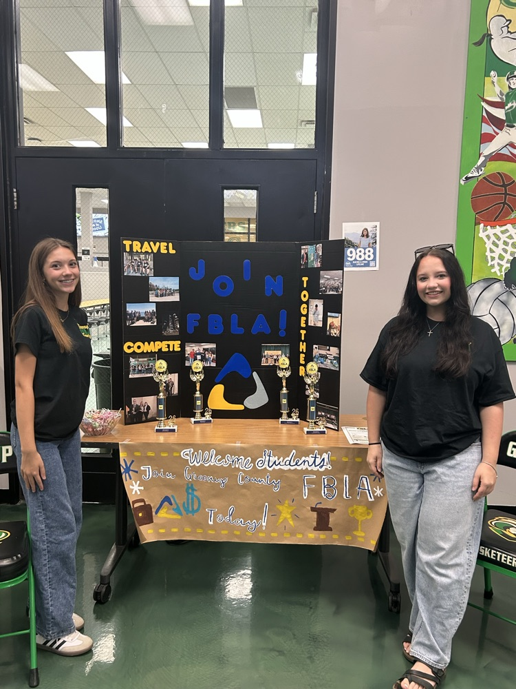 RECRUITING FOR FBLA @ FRESHMEN ORIENTATION