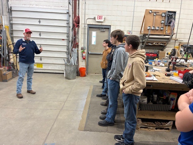 Bill McSherry from Secco Electric explains options to students in the electrical field.