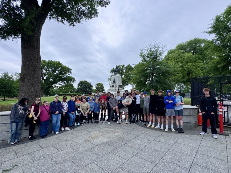 The class in front of the General Sherman monument