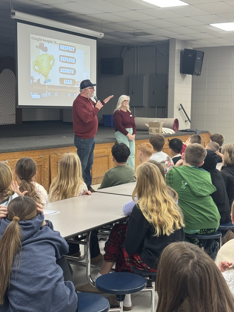 Thank you to our community members Mayor Doug Kinslow, Dr. Allie Young-ACHE, Ty Clark - Rheem, and Andy & Jeanette Jones with Jones Home Builders and Truvi Realty for coming and talking to our kids about their respective careers!