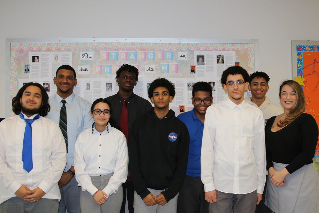 The GLHS Ethics Bowl Team