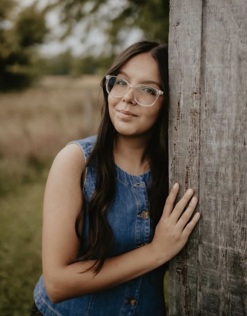 Senior Spotlight - Alivia Perez