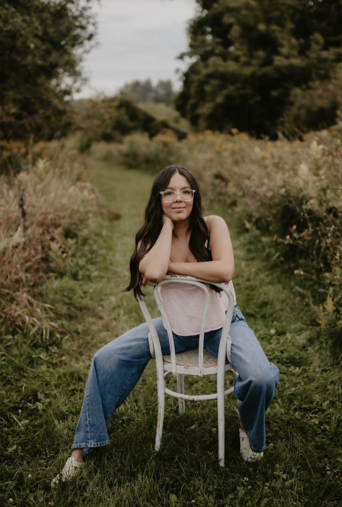 Senior Spotlight - Alivia Perez