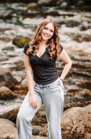 Senior Spotlight - Cierra Ninham