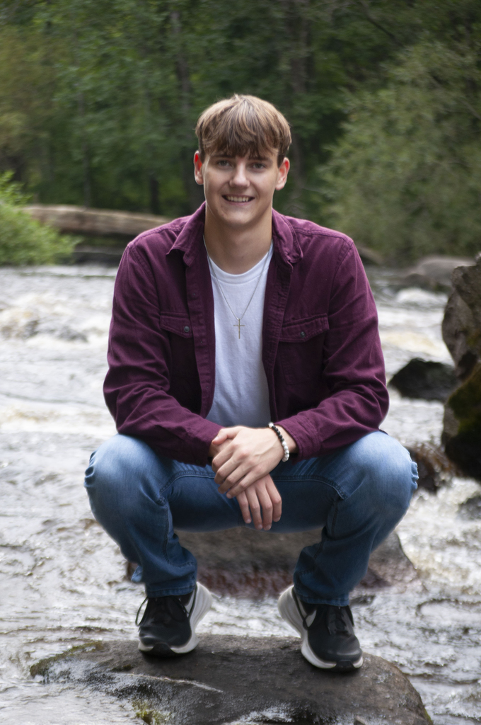 Senior Spotlight - Riley Hohensee