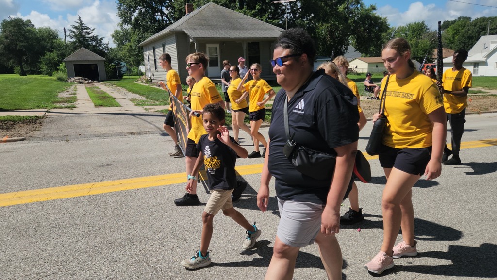 Gretna East students walking in Gretna Days parade