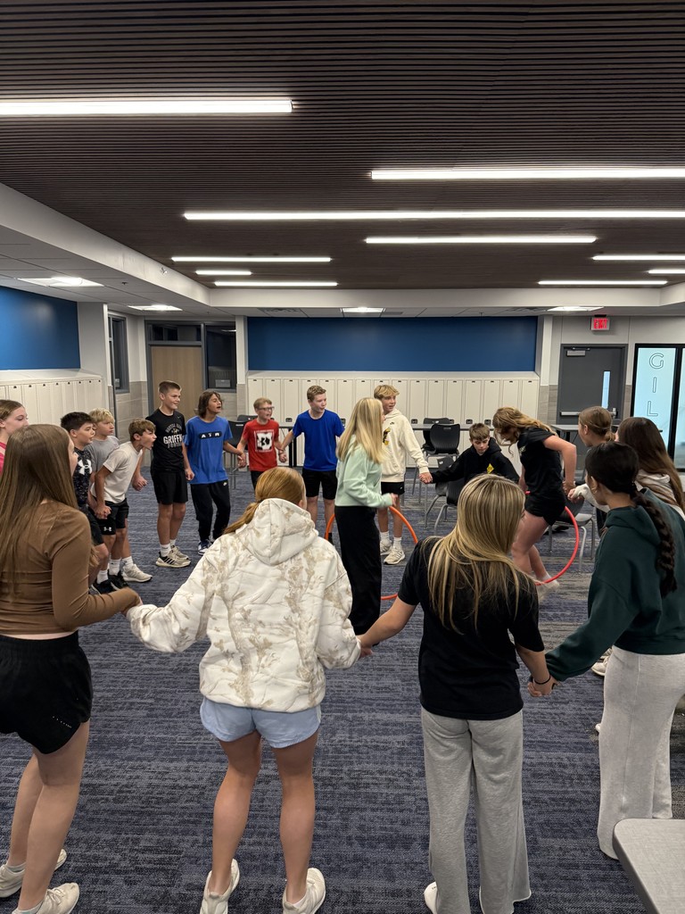 7th grade students during AEP team building.