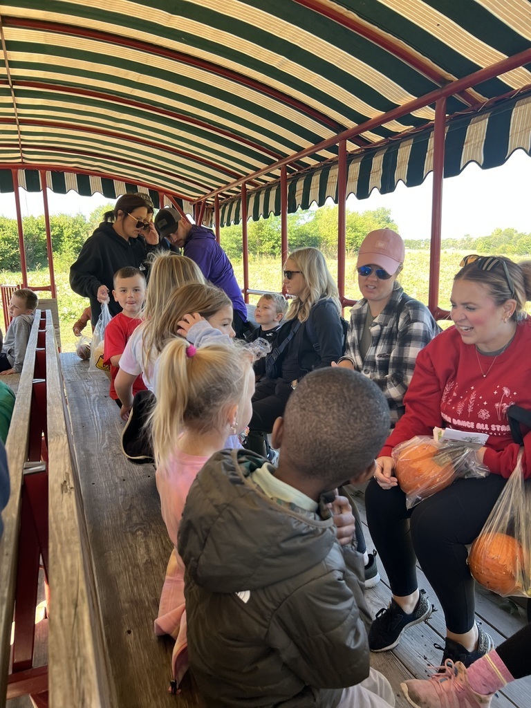 Students on a field trip to valas