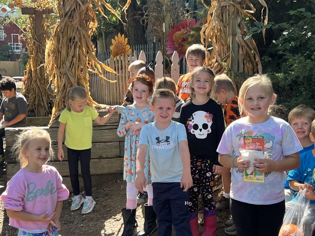Students on a field trip to valas