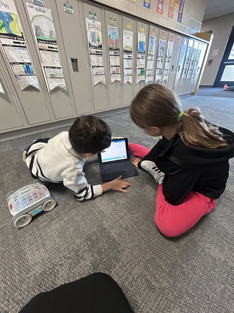 students using robots