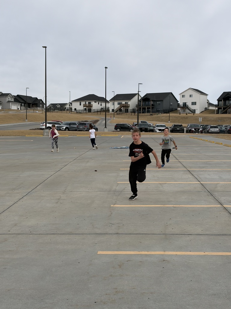 student running in a race during a health lesson