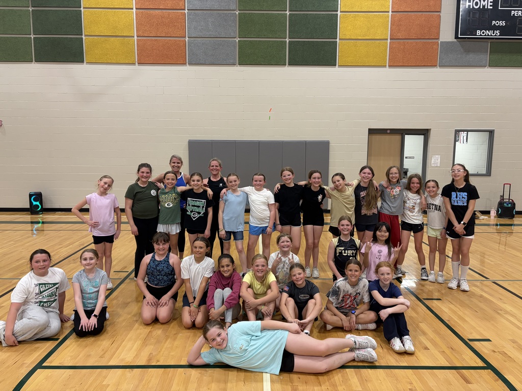 girls club posing in the gym after a kickboxing class