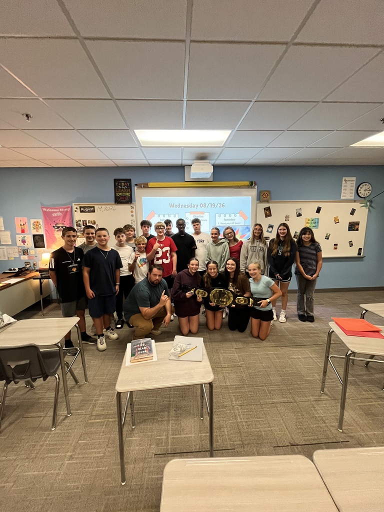 Mr. Timmerman's 8A 8th Period Team Study celebrating Winning the Moment with a class photo.