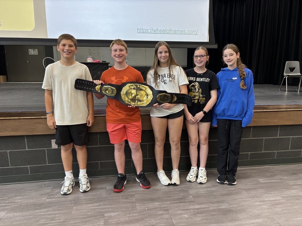 8th grade students winning the moment at ACMS