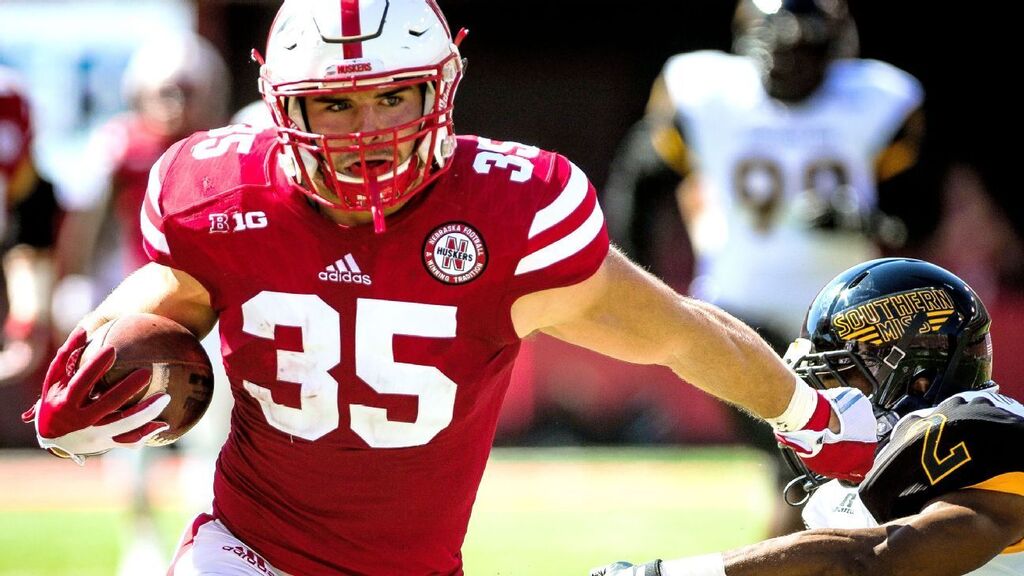 Former Nebraska Cornhuskers fullback Andy Janovich (#35) running with the football during a game against Southern Miss.
