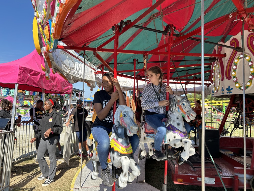 kids at fair