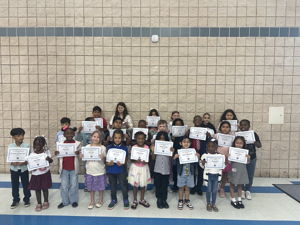 group pic of students with certificates