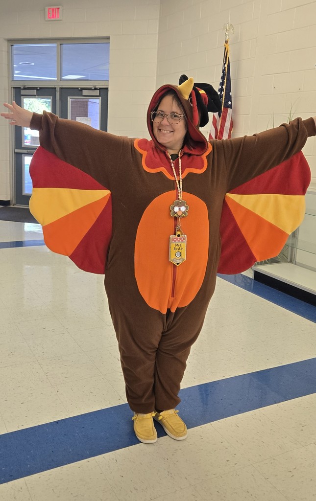 teacher dressed up as turkey