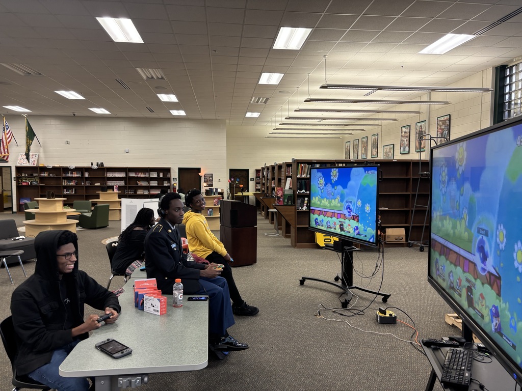 Students play Super Smash Brothers