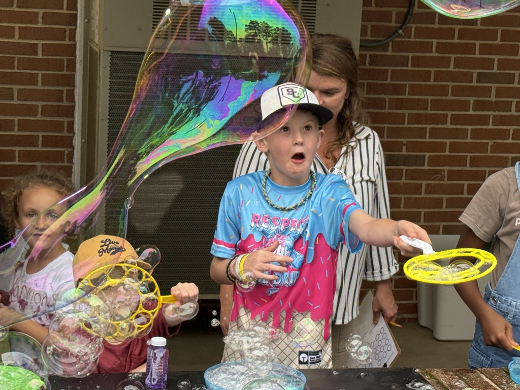kid doing science projects
