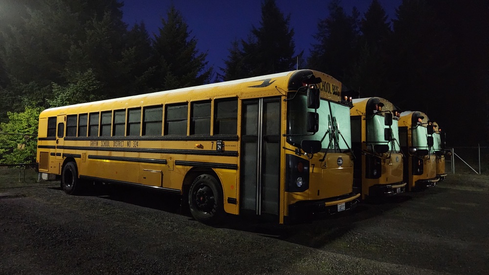Early morning bus pic