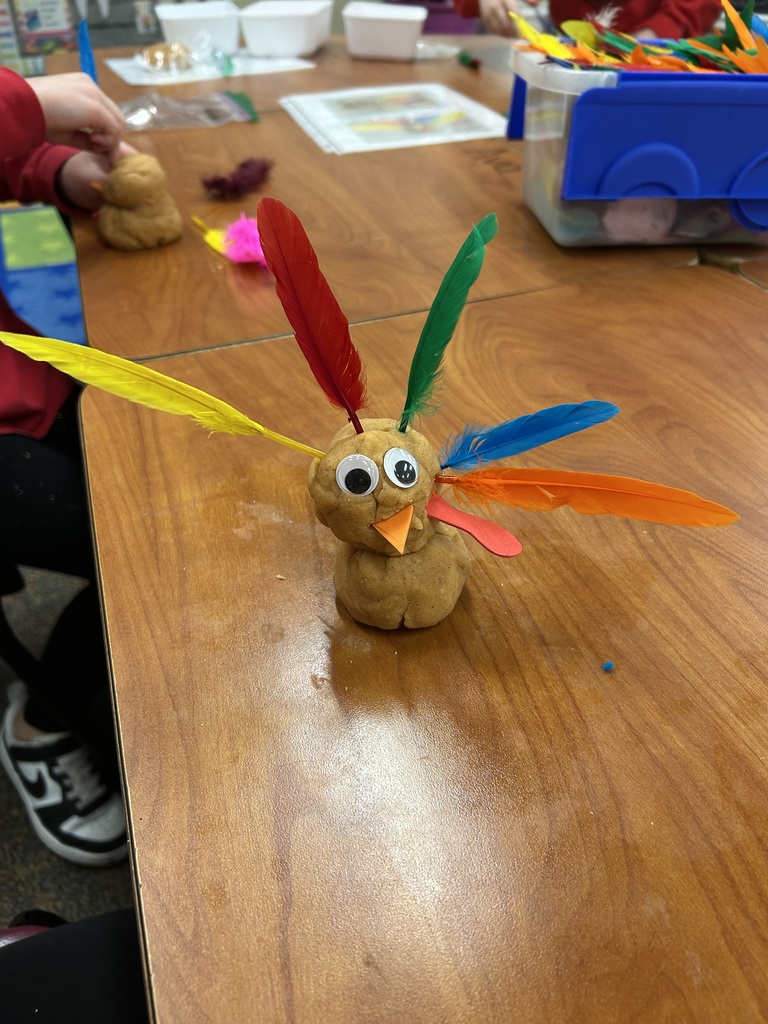 Clay Turkeys in Kindergarten