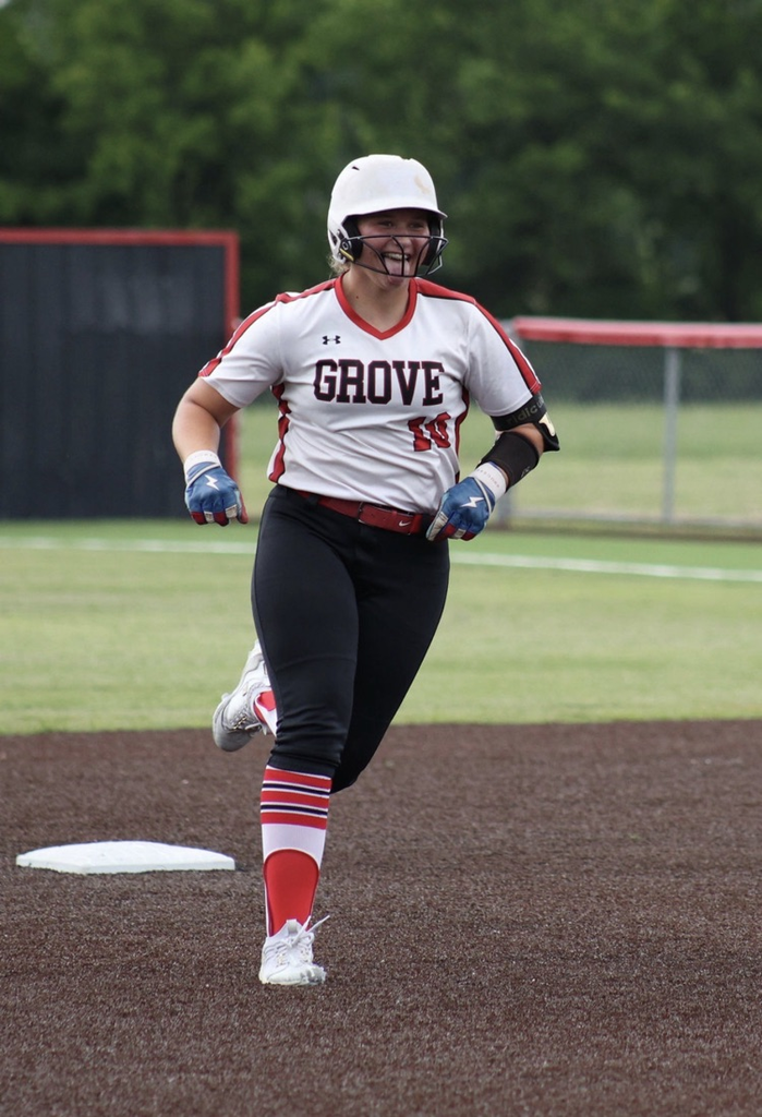 Lady Red Softball.