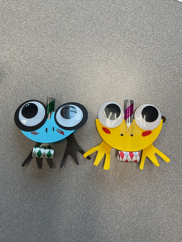 Paper frogs – a traditional Mexican craft.
