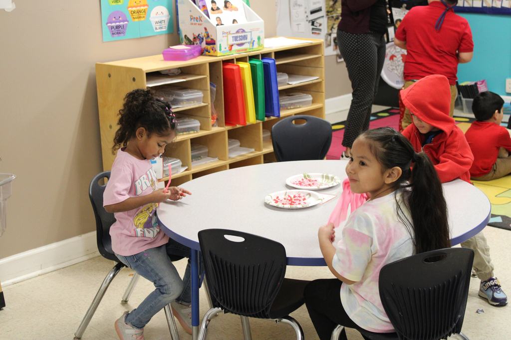 pre-k children doing art and craft