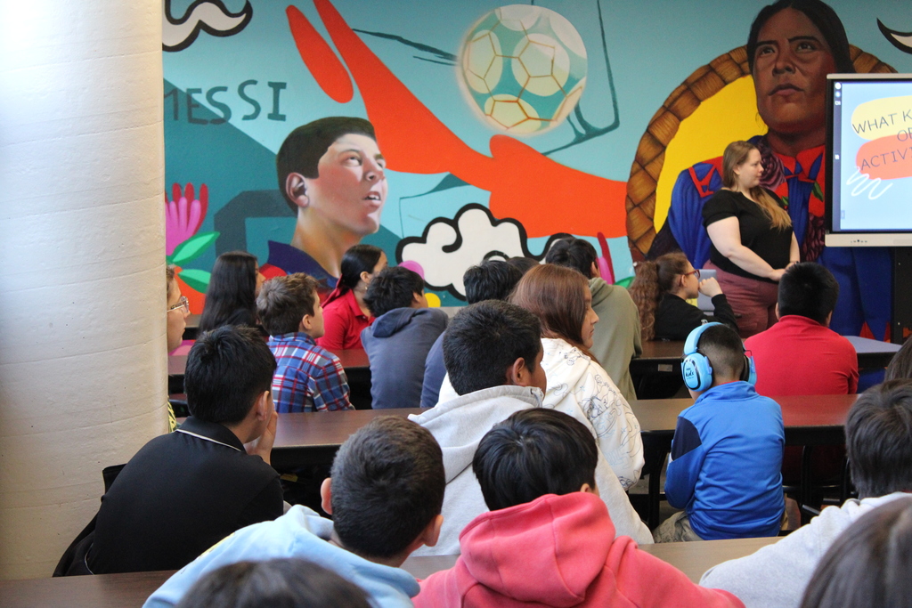 5th graders visiting our middle school building