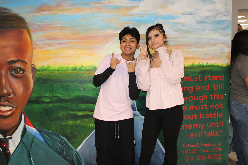 students dressed as Twins