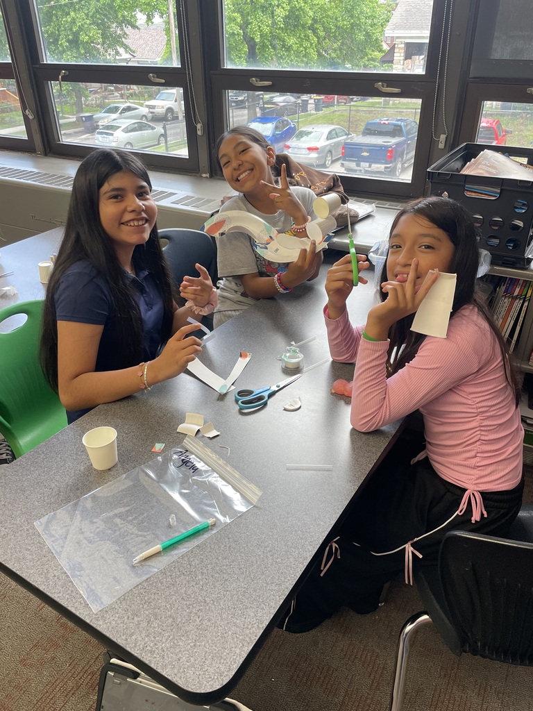 Students in Wilkins science class