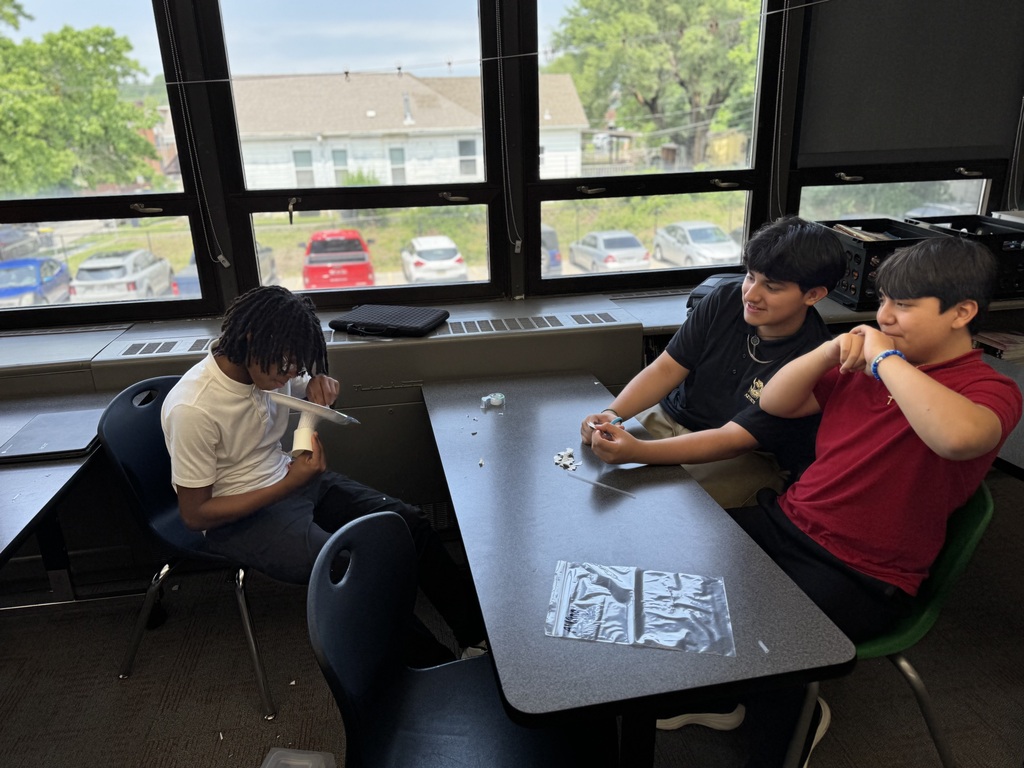Students in Wilkins science class