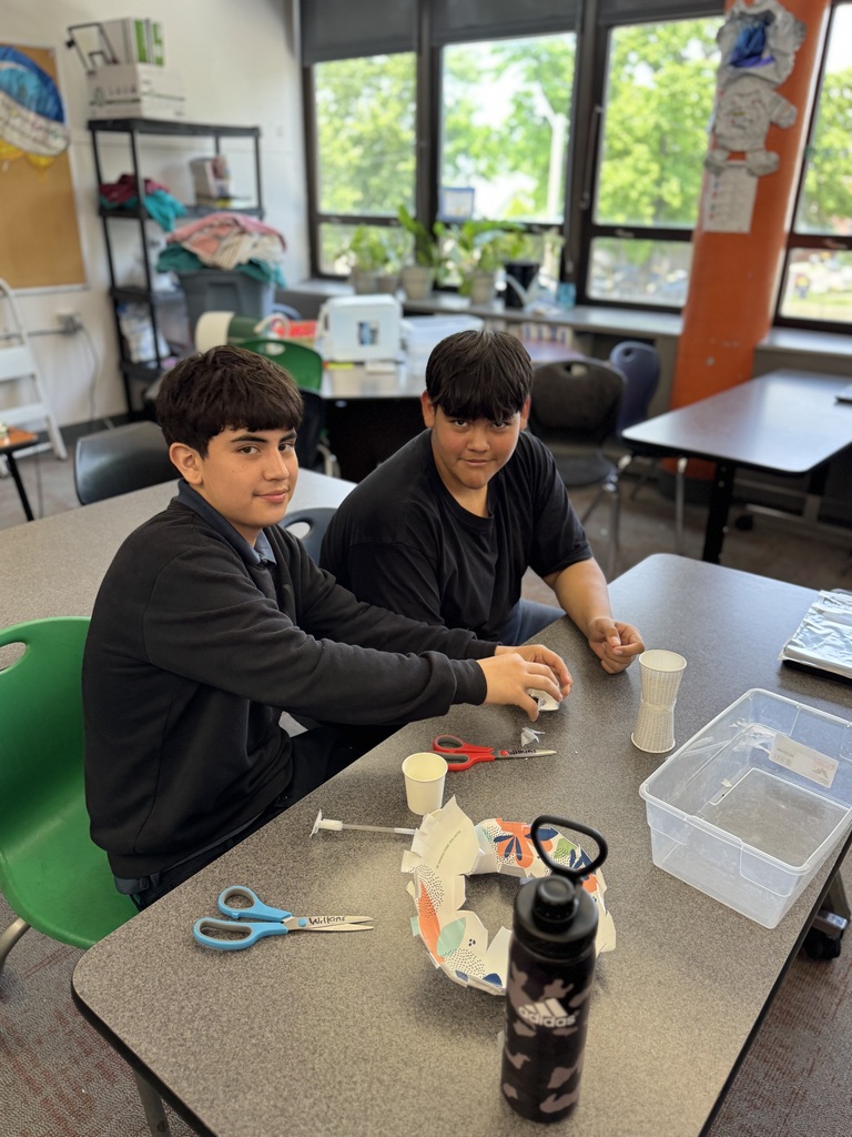 Students in Wilkins science class