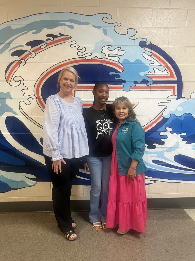 Group photo of Ja'Nylah H.  with Mrs. Billings and a member of the Women's Club of Gulfport.  