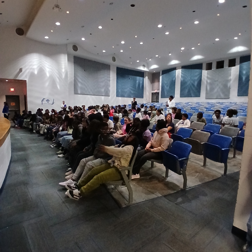 GCMS Fifth Graders Tour