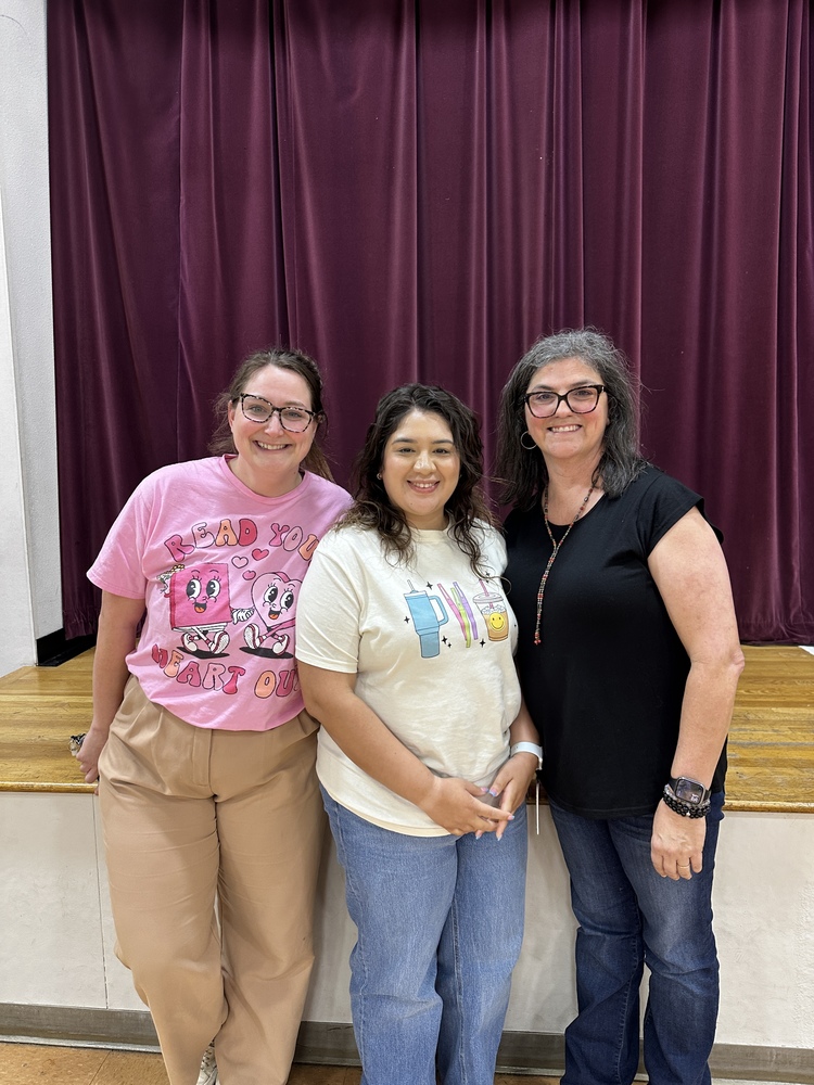 Melanie, Chloe, and Lucero