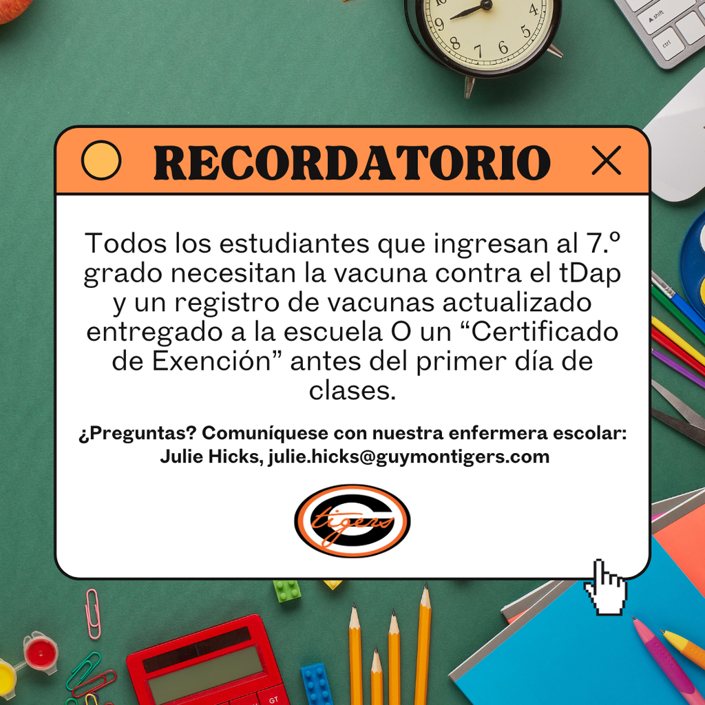 School supplies on a green surface with a sign saying "RECORDATORIO" above a list of requirements for students.