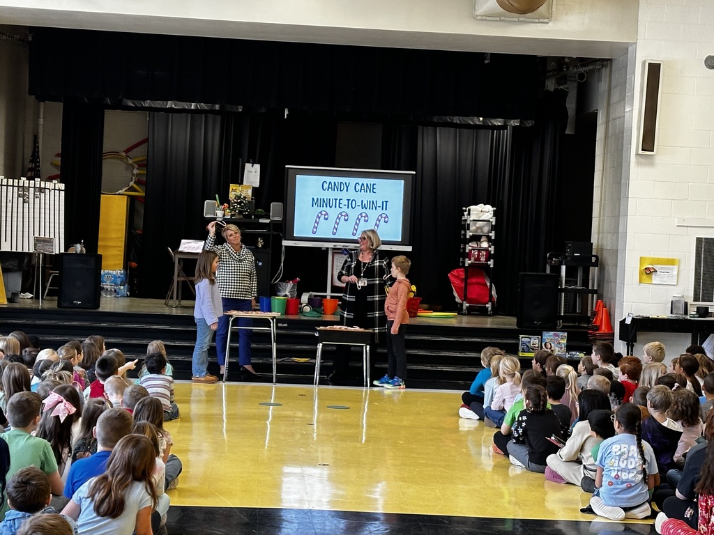 Candy Cane Minute-to-Win-It Challenge