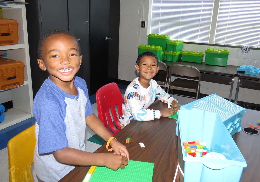 "If I Could Build a School" STEAM Activity at Scottsburg Elementary